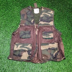 North West Territory Woodland Camo Hunting Fishing Vest Mens XL Game Bag